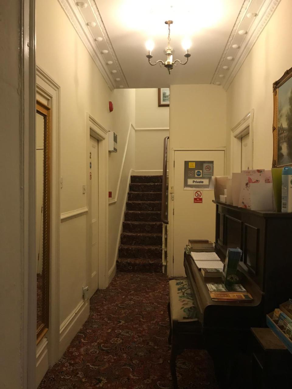 Manor Lodge Guesthouse Keynsham Buitenkant foto